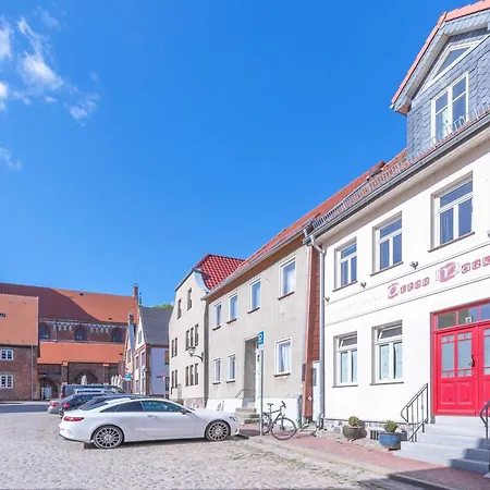 Altstadt-traum - Gemuetliche Maisonette- In Der Warener Altstadt شقة